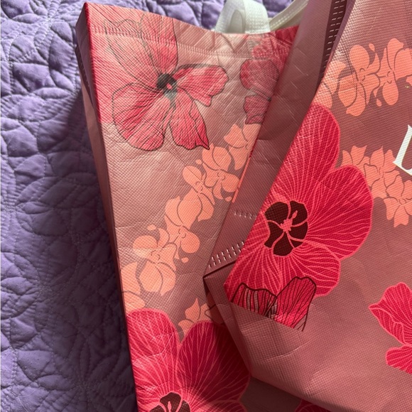 4/$25 Lex Breezy shopping bags 3 total - Picture 4 of 4